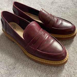 Vince Camuto size 9 burgundy loafers